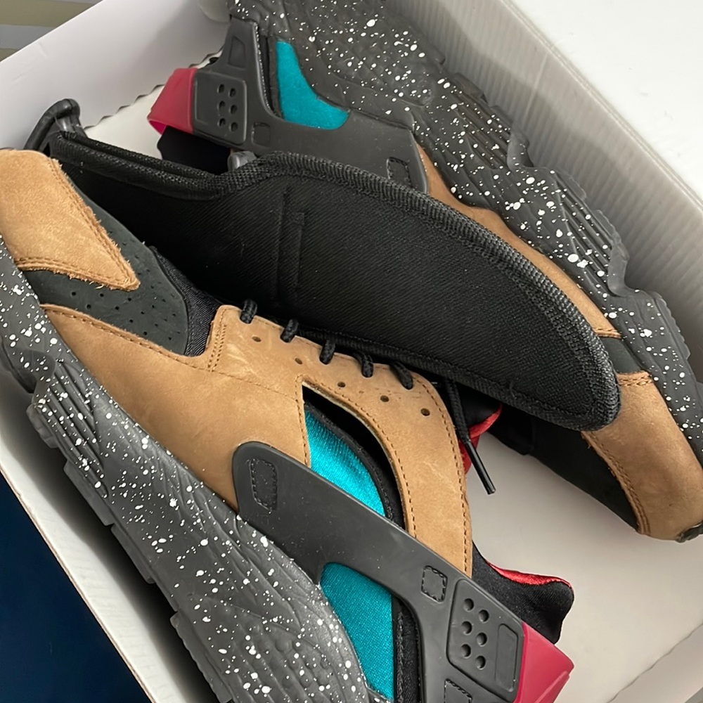 Nike Air Men’s Huarache Shoes Size 11